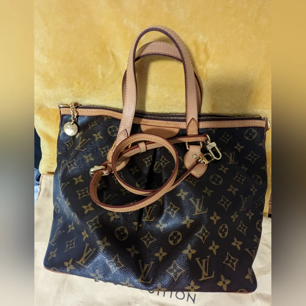 Louis Vuitton Palermo PM - Picture 12 of 15